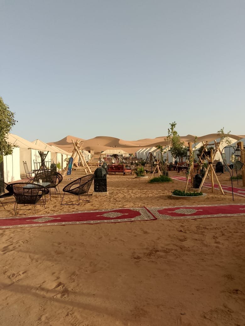 A private camp among the Sahara dunes
